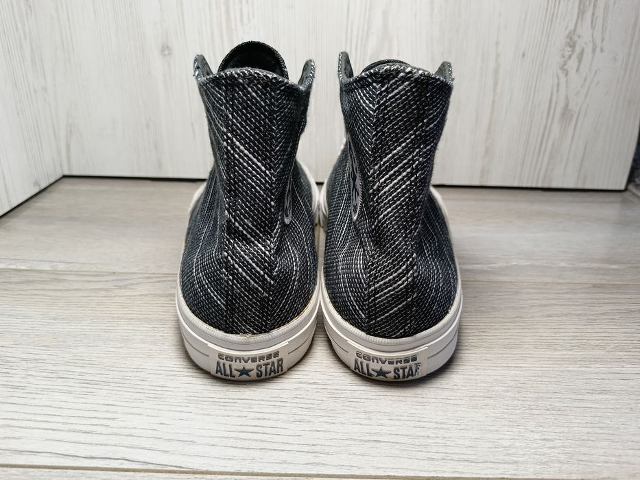 Converse.            .