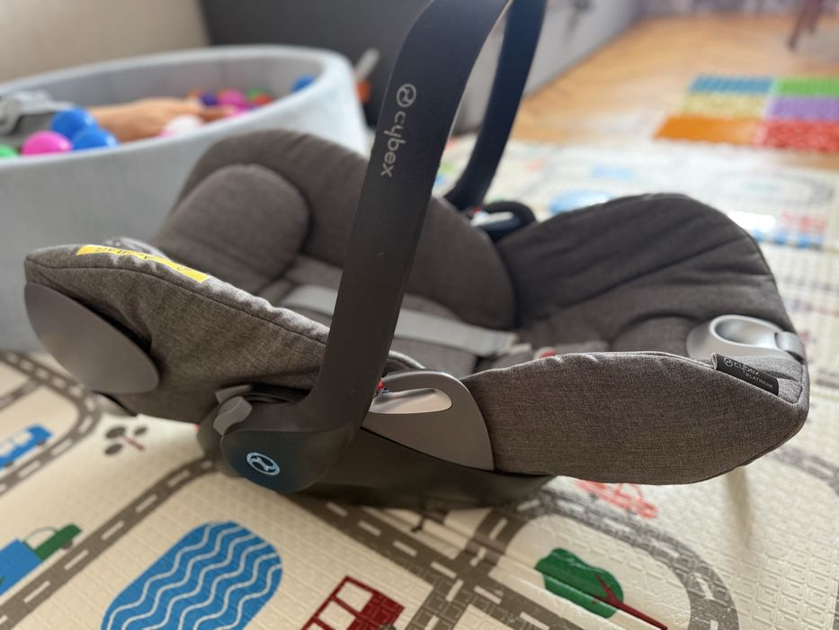 Б/у Автокрісло автолюлька Cybex Cloud Q Plus для новонароджених 0-13кг