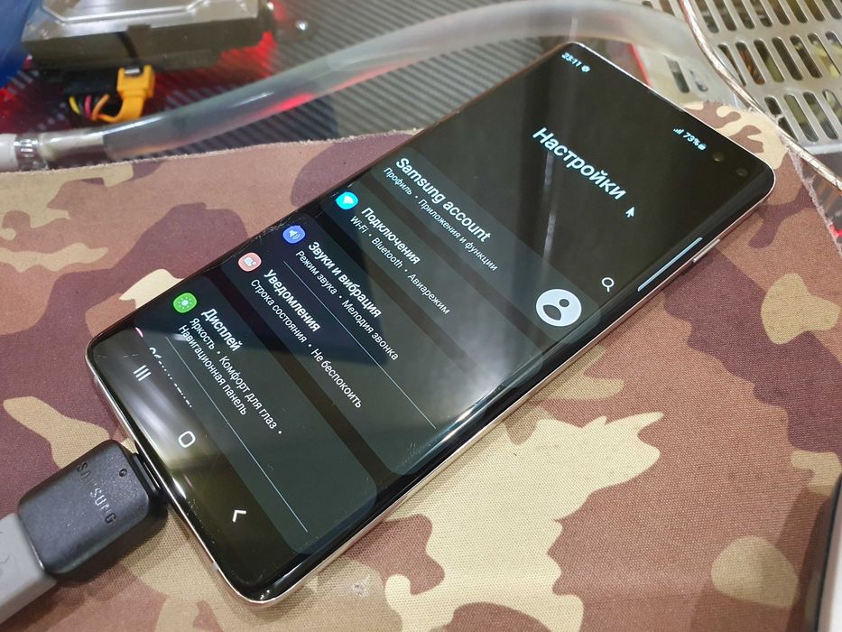 Флагман Samsung Galaxy S10 Plus 8/128 GB