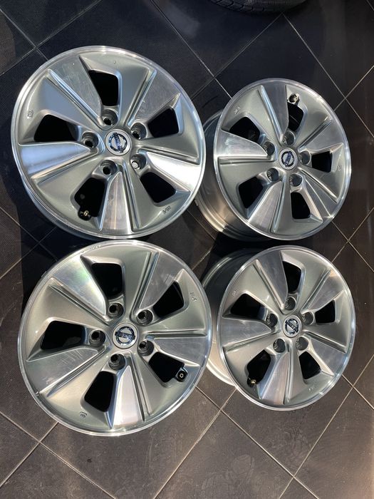 Диски Nissan R15 5x114.3 Almera Note Tiida