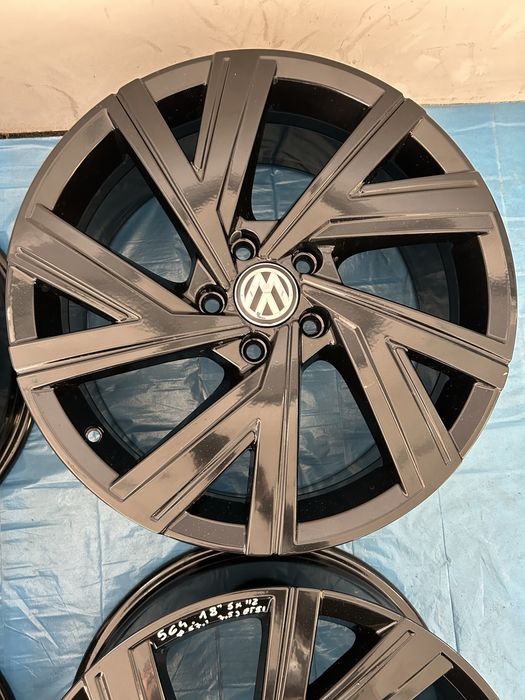 564 Felgi Aluminiowe Oryginał VW Volkswagen R 18 5x112 B Ładne Czarne