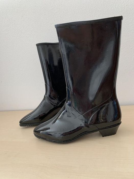 Резинові чоботи швейцарія,нове,36