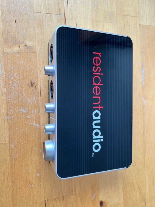 Interfejs audio Resident Audio T2 (Thunderbolt)