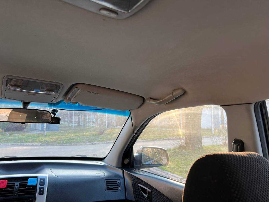 Продаю Hyundai Tucson 2008