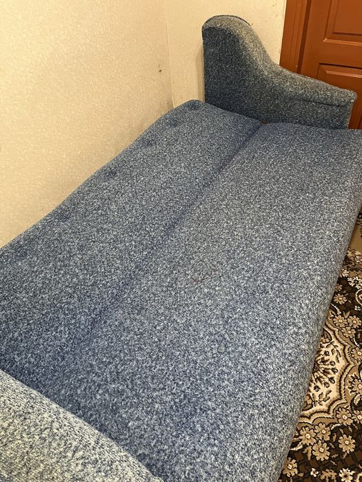 Продається диван книжка