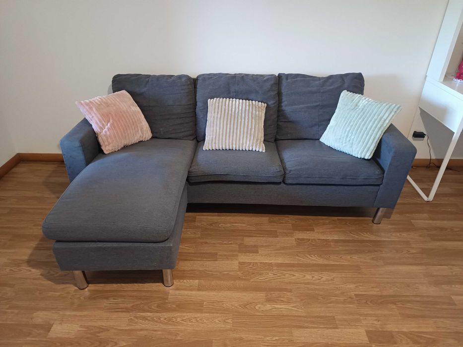Sofá com Chaise Longue