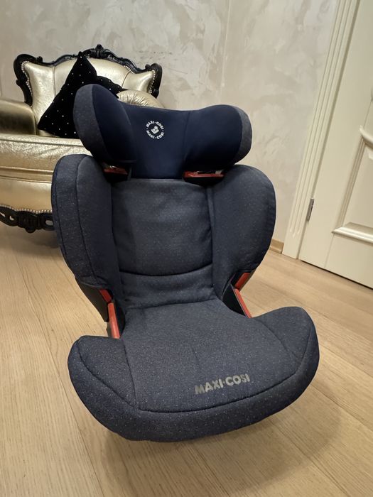 Автокрісло Maxi-Cosi 3-12 років