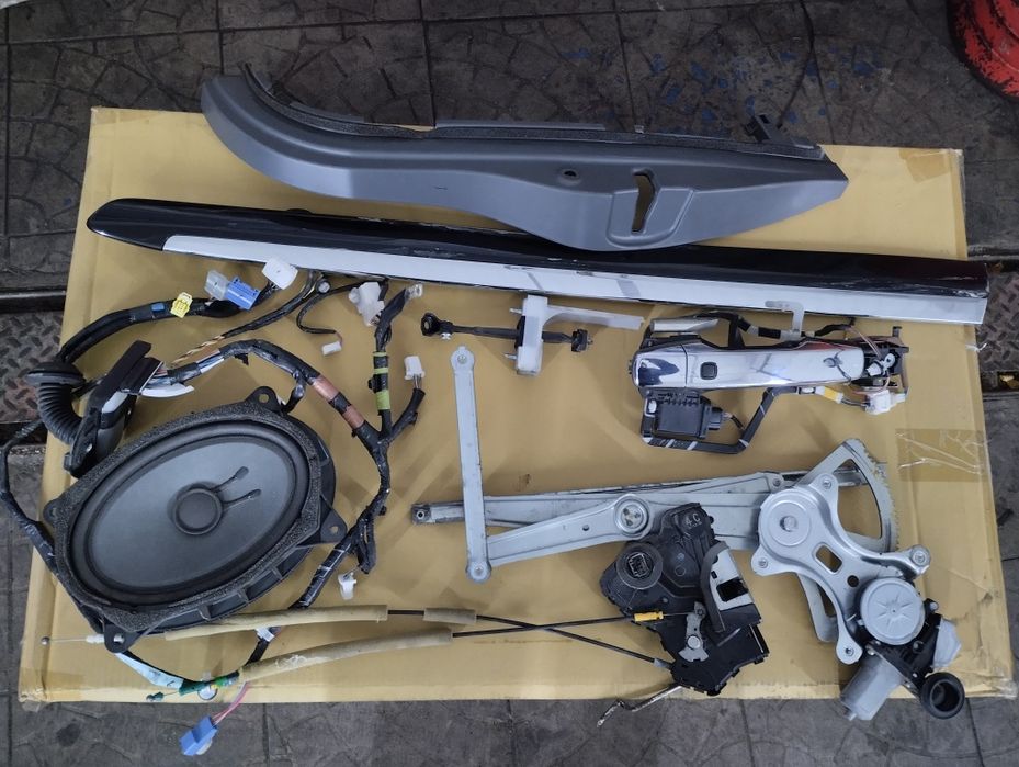 Lexus LX 570, Toyota LC 200