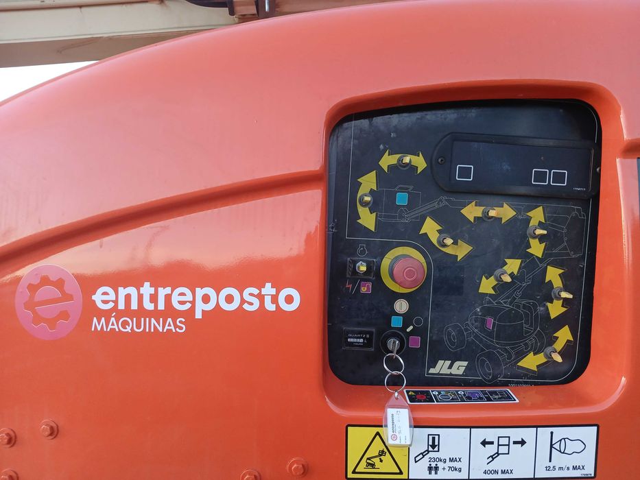 2012 JLG 600AJ plataforma articulada Diesel 20 metros