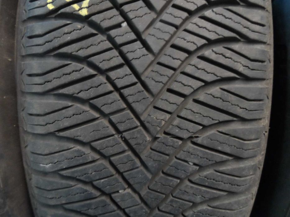Opony wielosezonowe 235/55R19 Trazano 8mm jak nowe DOT5323