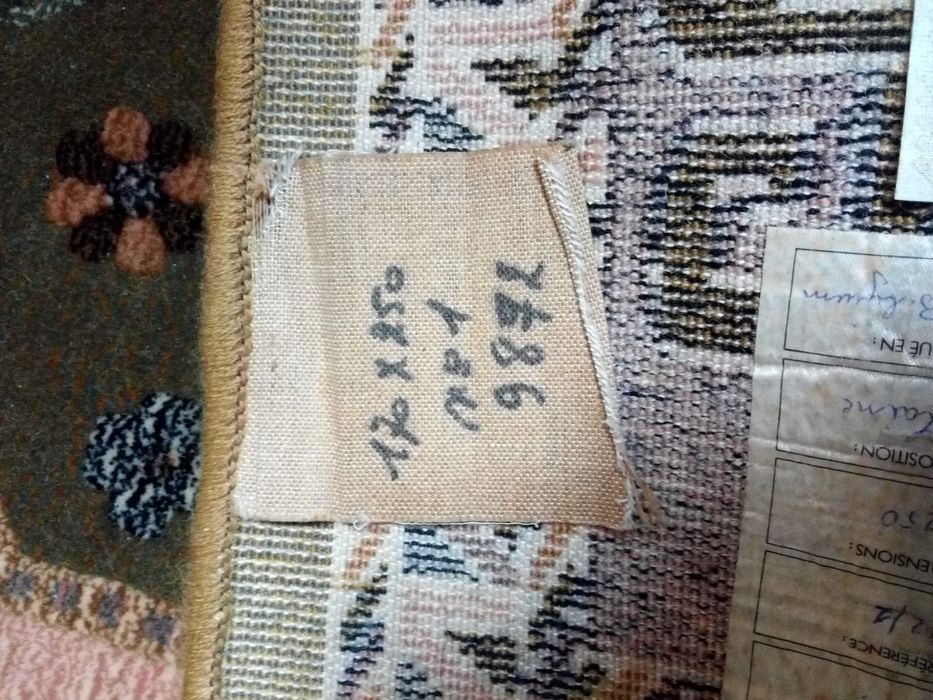 Vendo carpetes em bom estado.
