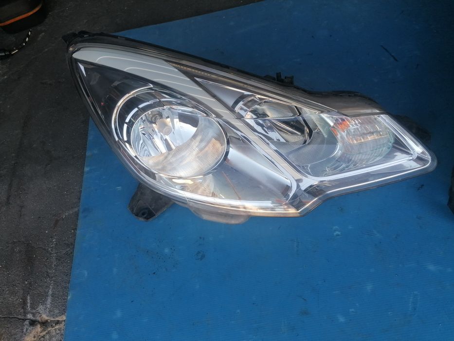Farol ou óptica Citroën c3 2009 a 2013 lado direito