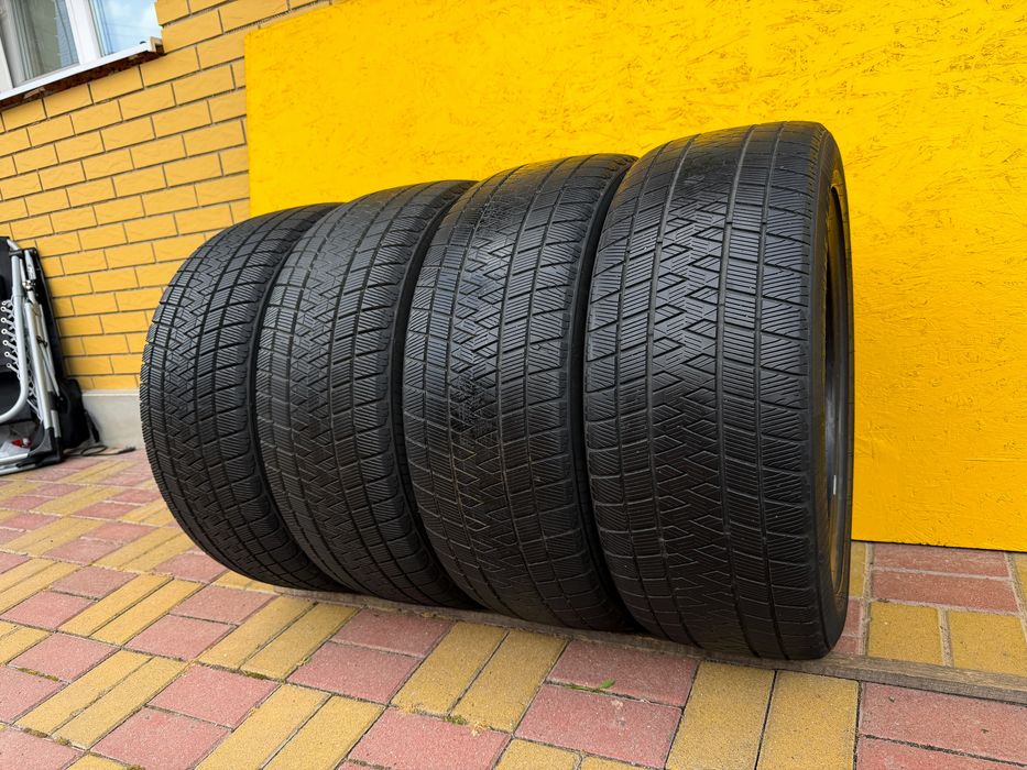 Шини Резина 235.50 R19 Gripmax Зима