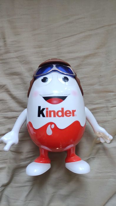 plastikowa figurka kinder