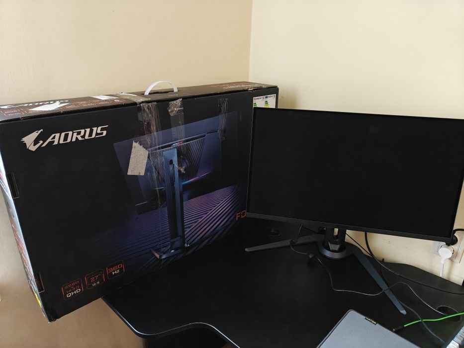 Монітор Oled Gigabyte Aorus 2k  27