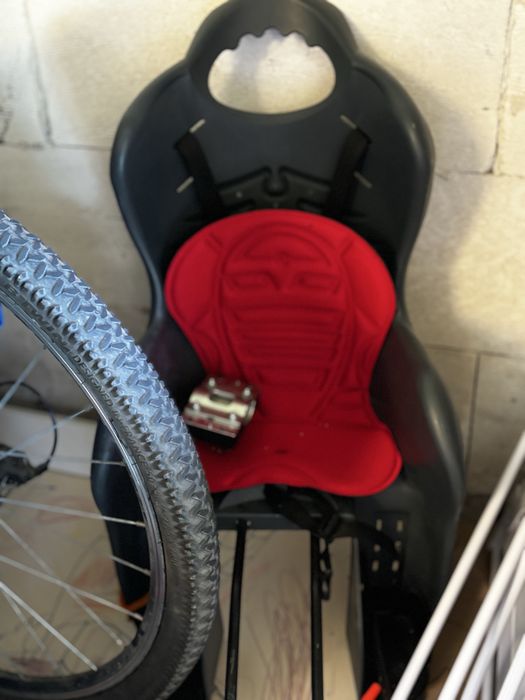 Fotelik rowerowy montowany na bagażnik