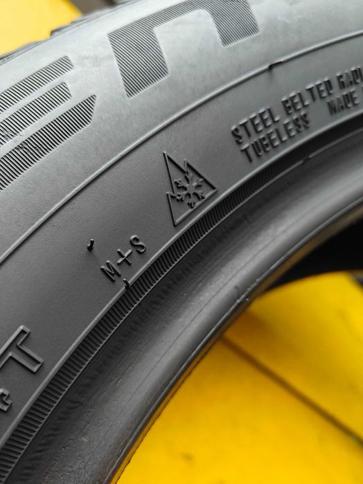 Шини r18 235/55 104Т всесезонні Falken з американського авто, добрий стан