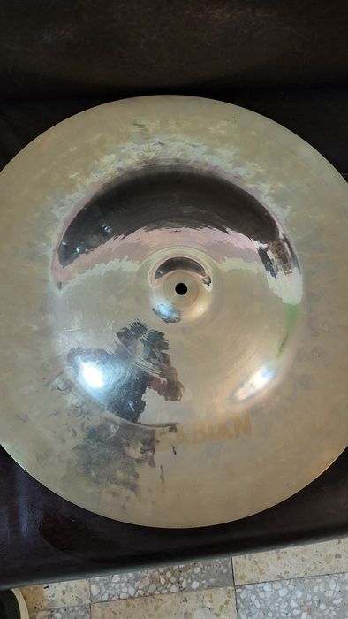 Prato Paragon 19" em perfeito estado