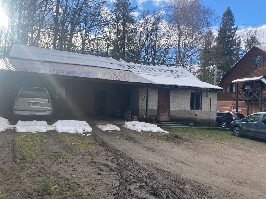 База відпочинку в Карпатах.