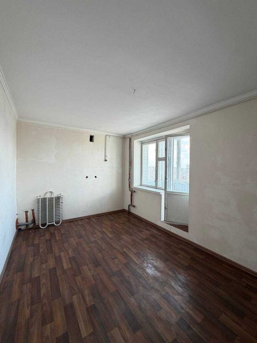 Продається простора 3-кімн. квартира у районі Казбет