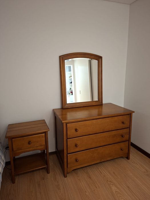 Mobilia completa quarto casal madeira cerejeira