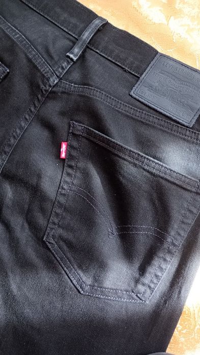 Джинси Levi's premium 502