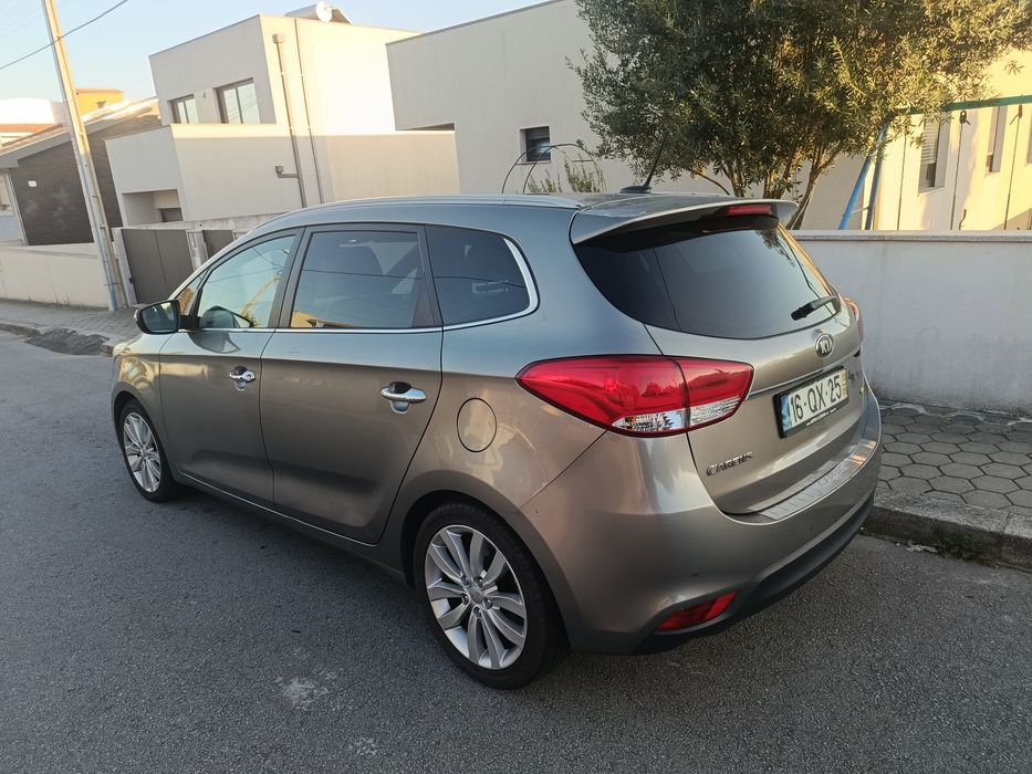 Kia Carens 1.7CRDI 7 lugares — photo 4