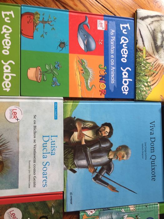 Livros infantis como novos