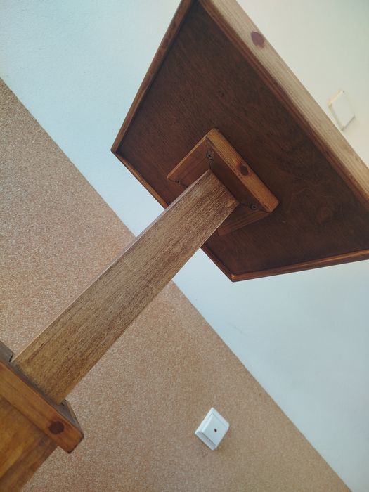 Stands para colunas artesanais