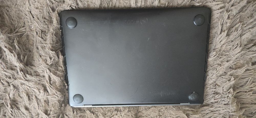 MacBook Pro в хорошем состоянии