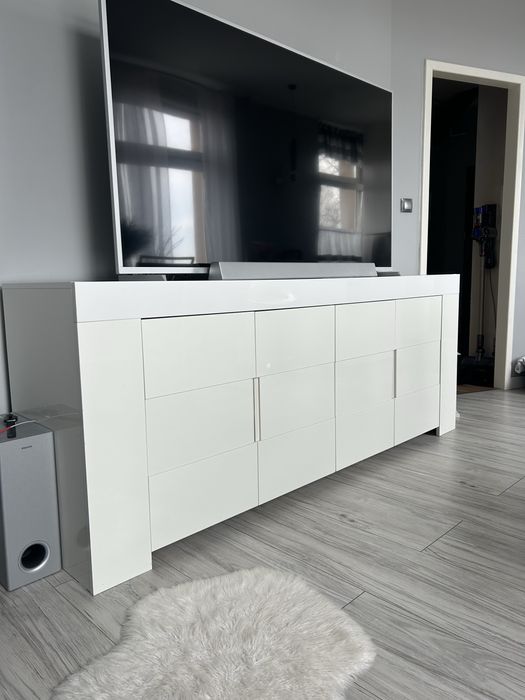 Komoda lakierowana biała