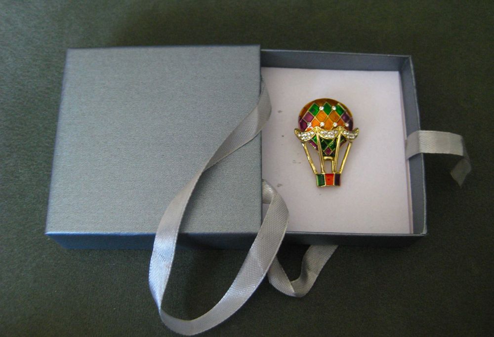 Alfinete / Broche/ Pregadeira Balão NOVO