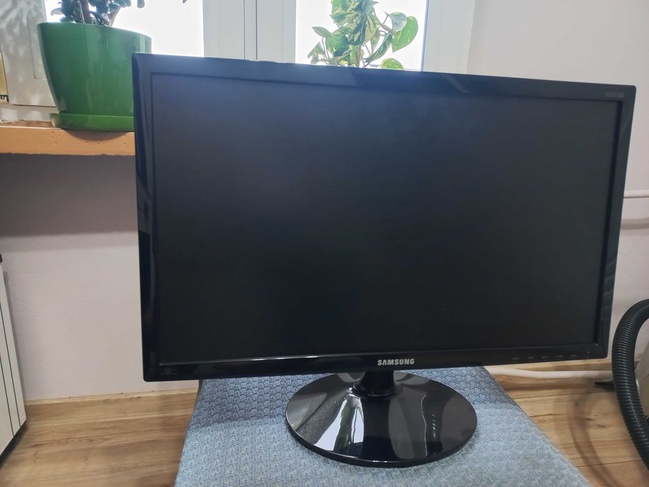 Monitory komputerowe