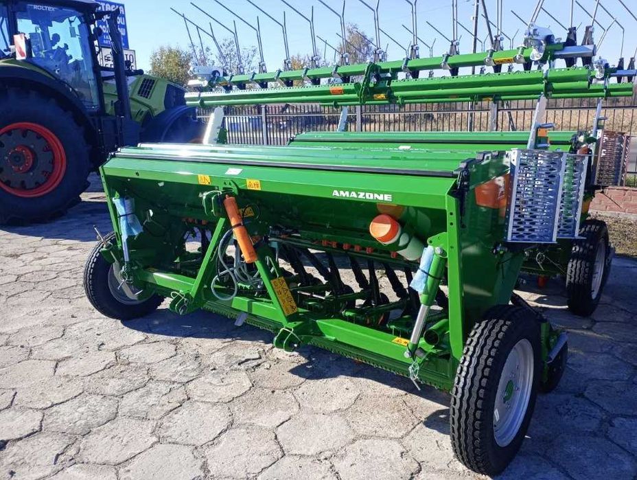 Siewnik zawieszany D9 3000 Special Amazone