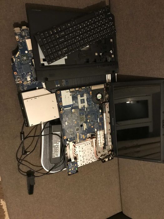 ноутбук Lenovo G585 Запчастини