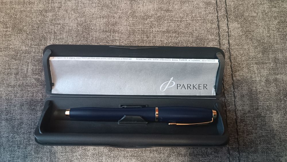 Пір'яна ручка Parker