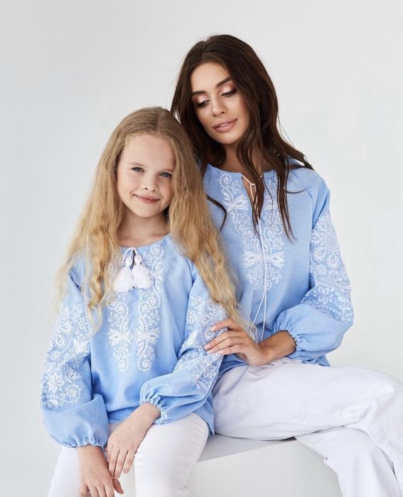 Жіноча вишита сорочка вишиванка блакитна, женская блуза вышиванка