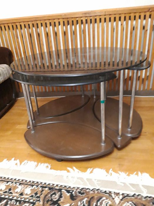 Набор столиков стеклянных в гостиную