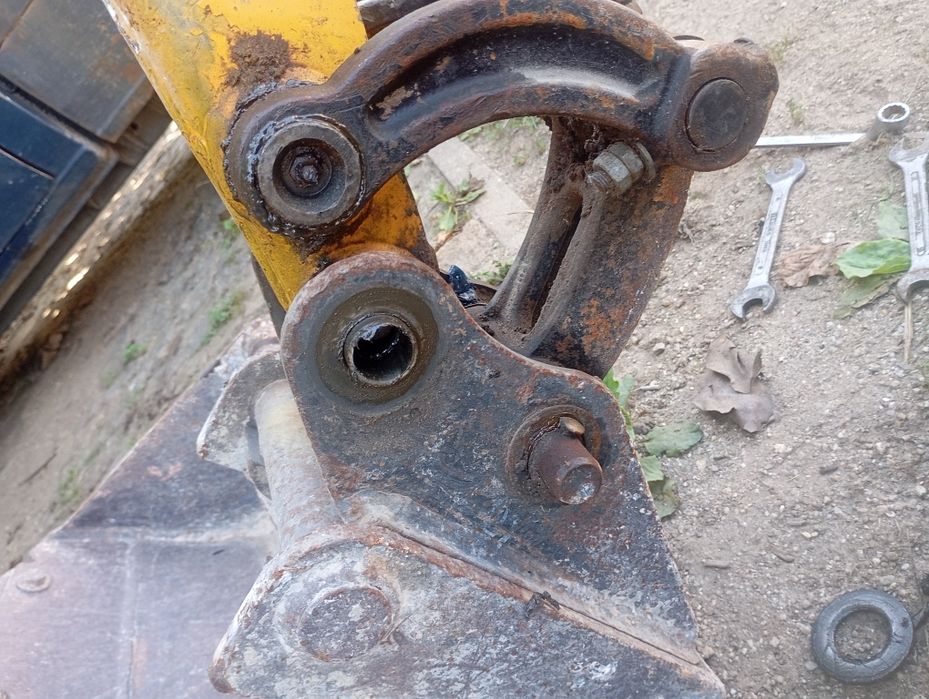 Trator JCB Lagartas