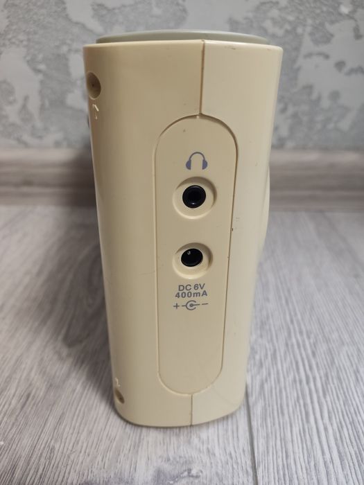 Продам радіоприймач Sangean pr-d4