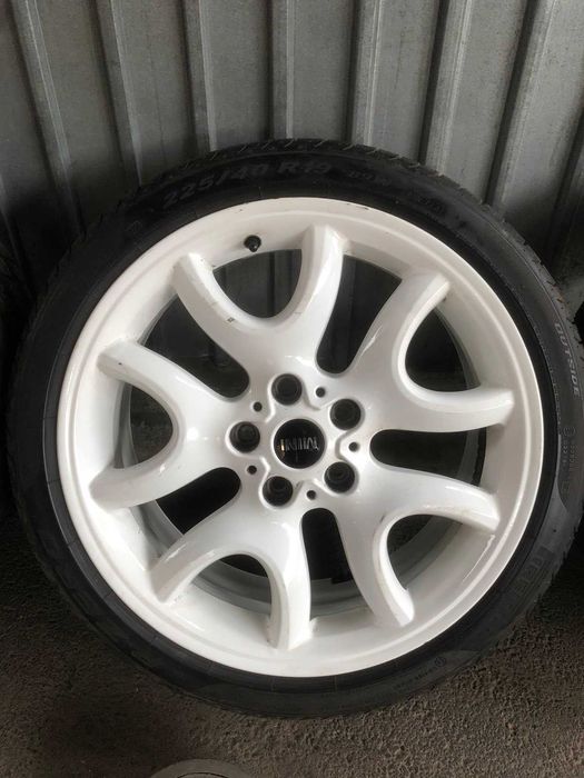 Диски оригінал на R60 Mini R19 5x120 + Pirelli PZero 225/40/19 RunFlat