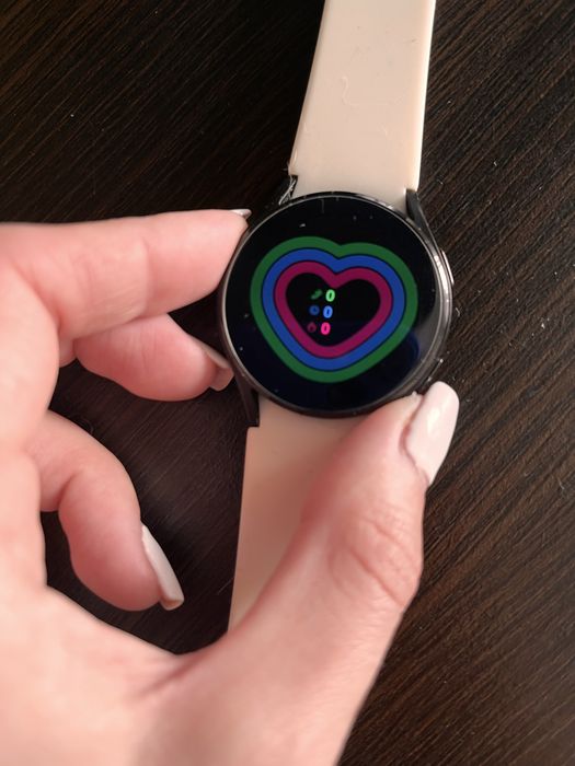 смарт-годинник Samsung Galaxy Watch4 40мм