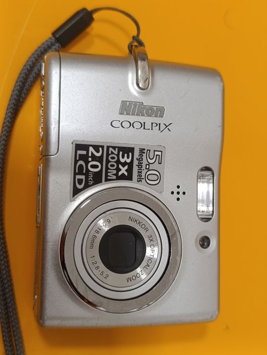 Aparat cyfrowy kompaktowy Nikon Coolpix  L10, na baterie AA, 99% OK