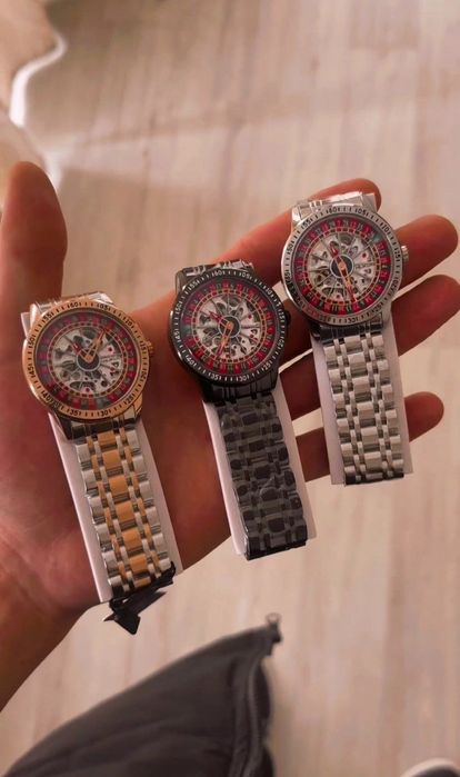 Часы Рулетка казино