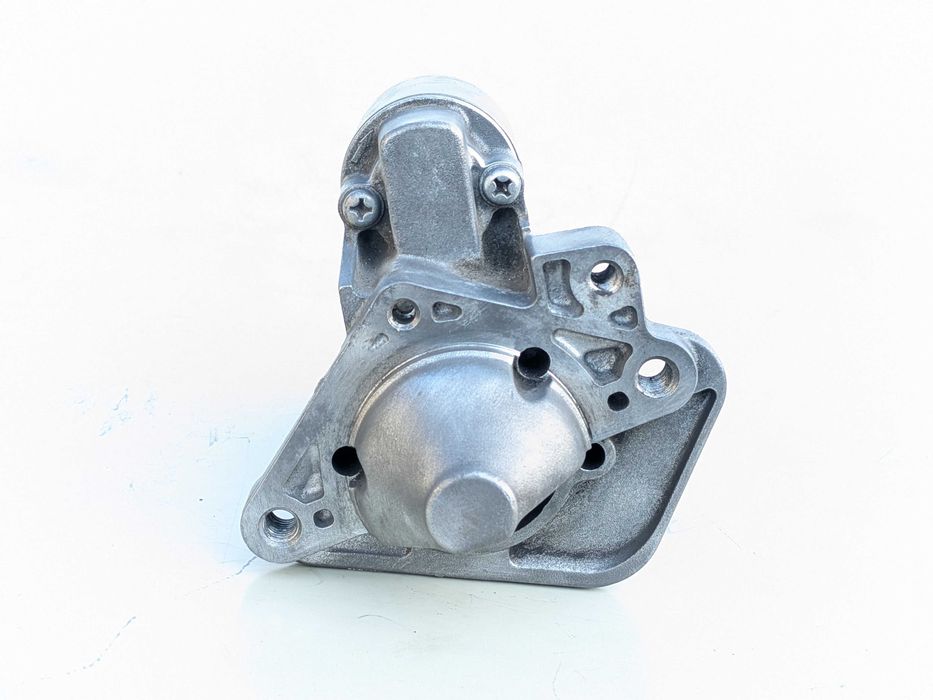 Стартер Renault Kangoo Scenic Megane Dacia Logan Nissan Qashqai 1.5dci