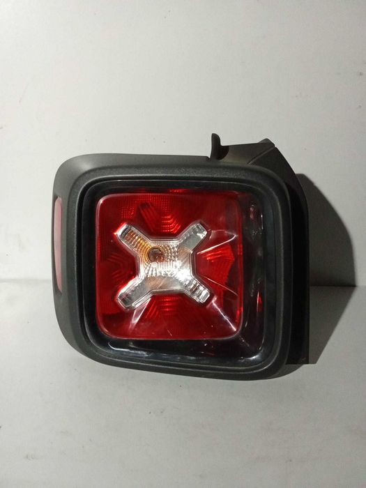 FAROLIM LADO ESQUERDO JEEP RENEGADE