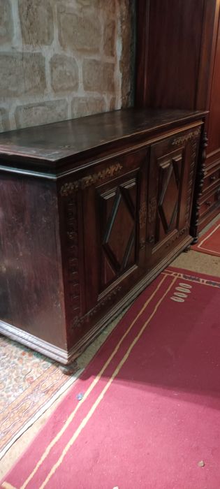 Paramenteiro Móvel Antigo