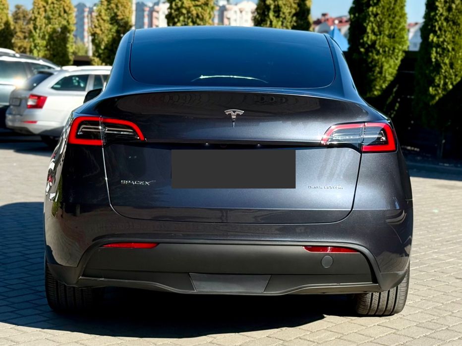 Продаю Tesla Model Y 2023 рік