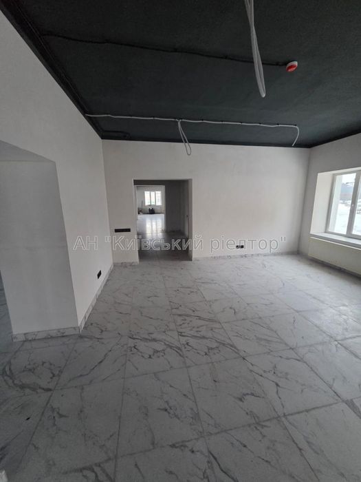 ОРЕНДА 400–750 м², МАКАРІВ ПІД ТОРГОВО-ВИРОБНИЧЕ ПРИМІЩЕННЯ , ТЦ