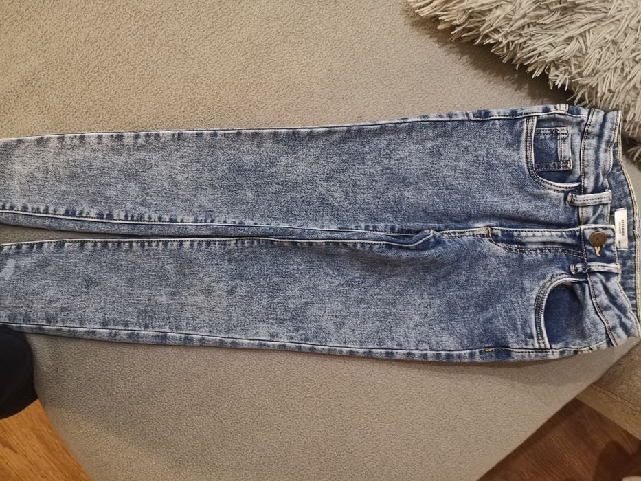 Jeansy dziewczęce Reserved 140